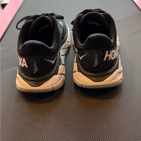 HOKA One One Size 7 - Picture 3 of 6